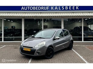 Renault Clio 1.2 Special LineNavigatieAirco124DKM