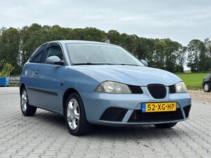 Seat Ibiza 1.4-16V Trendstyle Airco Cruise controle!