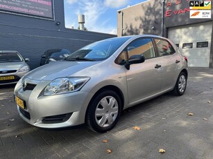 Toyota Auris 1.6-16V Terra Airco