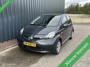 Toyota Aygo 1.0-12V + 5DEURS / AIRCO/ RADIO / AUX NIEUWE APK