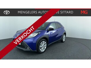 Toyota Aygo X 1.0 VVT-i MT first