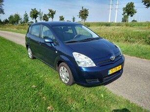 Toyota Corolla Verso 1.6 VVT-i Terra (bj 2006)