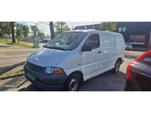 Toyota HiAce 2.5 D4-D 90 Base