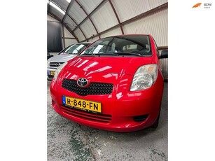 Toyota Yaris 1.0 VVTi + incl nieuwe apk en garantie !