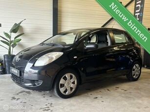 Toyota Yaris 1.3 VVTi Terra •Nieuwe APK•