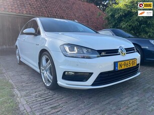 Volkswagen Golf 1.4 TSI R LINE CUP!!