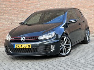 Volkswagen Golf 2.0 GTI 265+PK - Led - Xenon - Navi - 19''