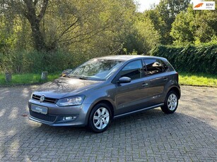 Volkswagen Polo 1.2 TSI High Line 90PK I 4 CILINDER I 1E