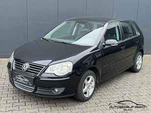 Volkswagen Polo 1.4-16V Comfortline / 5 DEURS / AC / DEALER