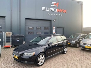 Volvo V50 1.8 Kinetic.ingeruild binnen en buiten nette auto.