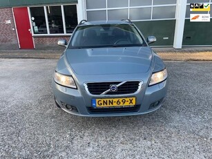 Volvo V50 YOUNGTIMER 2.0 Momentum / Xenon/Stoeverw/ HIgh P