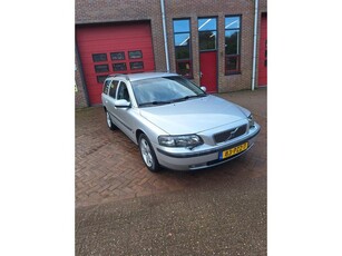 Volvo V70 2.4 T AWD Gtr. C.L.