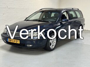 Volvo V70 2.5 T Titanium AIRCO / LEER /NAVI /TREKHAAK