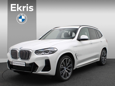 BMW X3 xDrive30e High Executive M Sportpakket / Panoramadak / Harman Kardon / DAB / Achteruitrijcamera / 21'' - Spring Sale