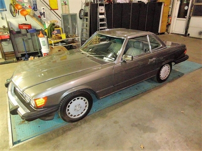 Mercedes Benz 560SL 1987 V8 5.6Ltr.