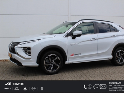 MITSUBISHI ECLIPSE CROSS 2.4 PHEV Executive / Navigatie + Apple Carplay/Android Auto / Cruise Control Adaptief / Climate Control / Achteruitrijcamera / Stoel- + Stuurverwarming /