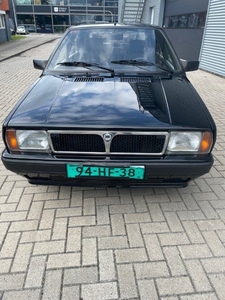 Uniek mooie Lancia Delta HF Turbo van 1e eigenaar met 92000 km