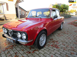 Alfa Romeo Giulia super 1.3 1976 super netjes technisch 100%