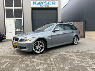 BMW 3 Serie 325i Touring AUT High Ex Pano Stoelvw NaviProf PDC Leer Sportint