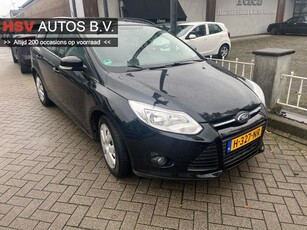 Ford Focus Wagon 1.0 EcoBoost Titanium airco cruise