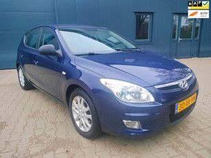 Hyundai I30 1.6i Dynamic Luxe Lage KM! NAP Airco