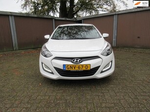 Hyundai led airco I30 1.4 airco 5rs