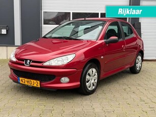 Peugeot 206 1.4 GENERATION 5-DEURS / AIRCO SPORTSTOELEN ELEKTRISCHE RAMEN