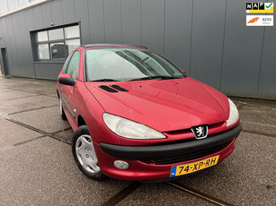 Peugeot 206 1.4 Gentry - NW KOPPELINGSSET - NW APK - PANO - BLUETOOTH