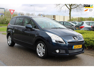 Peugeot 5008 1.6 THP BLUE LEASE EXECUTIVE 7-PERSOONS/CLIMA AIRCO/ISOFIX/TREKHAAK/NAVIGATIE/LM-VELG/PANORAMADAK/CRUISE CONTROL/AUX