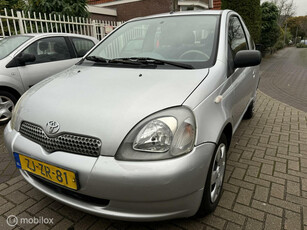 Toyota Yaris 1.0-16V VVT-i Sol