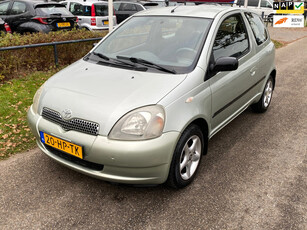 Toyota Yaris 1.3 VVT-i Sol (N.A.P) Nieuwe APK bij aflevering