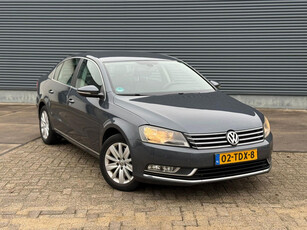 Volkswagen Passat 1.4 TSI Comfortline BlueMotion (NAVIGATIE, CLIMA, PARKEERSENSOREN, LEDER)