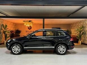 Volkswagen Touareg 3.6 FSI Highline Leder Multimedia