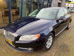 Volvo S80 2.5 T Summum NL Auto / LEER / NAVI / TREKHAAK