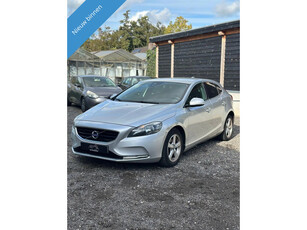 Volvo V40 1.6 D2 Momentum Stoelvw - Airco - Navi