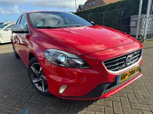 Volvo V40 2.0 D2 R-Design Business XENON/LEDER/NAVI/CLIMA