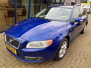 Volvo V70 2.5T Ocean Race LEER / PDC / XENON / TREKHAAK