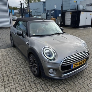 MINI MINI Cabrio Mini 1.5 Cooper Chili / Leder / Windscherm / Navigatie / Harman Kardon / Cruise Control