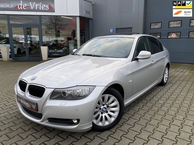 BMW 3-serie 318i Automaat / Navi / Clima / Cruise / Schuifdak / Leder / Stoelverw.