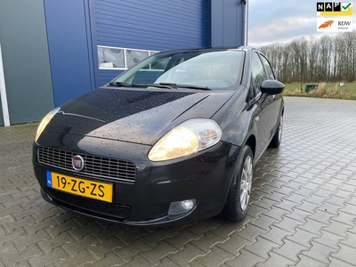 Fiat Grande Punto 1.4 Dynamic Airco+Cruise Control