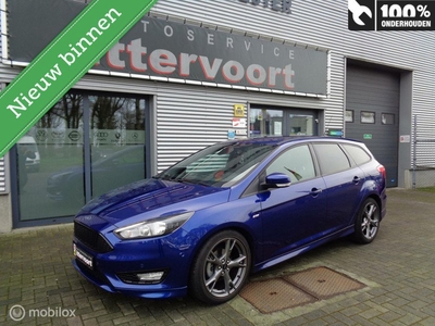 Ford Focus Wagon 1.0 ST-Line