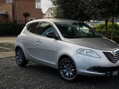 Lancia Ypsilon 0.9 TwinAir Platinum NL-Auto Clima NAP Leer