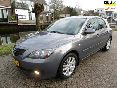 Mazda 3 1.6 S-VT 105pk Executive 5-deurs Airco Trekhaak 1200kg