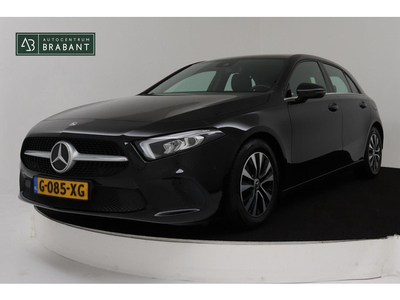 Mercedes-Benz A-klasse 180 Business Solution Automaat (NAVIGATIE, CAMERA, CRUISE, PDC, 1e EIGENAAR, GOED ONDERHOUDEN)