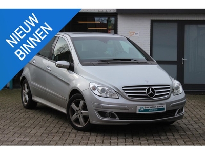 Mercedes-Benz B-klasse 170 Panodak, PDC Voor en Achter