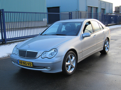 Mercedes-Benz C-Klasse 180 K. Elegance