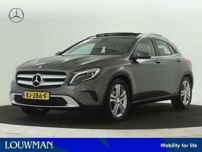 Mercedes-Benz GLA 180 Urban Ambition | Panoramadak | Bi-Xenon | Sfeerverlichting | Navigatie | Parkeerpakket met Camera |