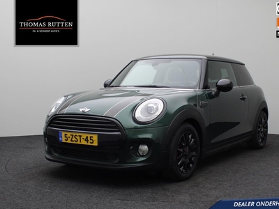 Mini Cooper 1.5 Pepper 2015 | Dealeronderhouden | Navigatie | Airco | Cruise Control | Voorstoelen Verwarmd | Parkeersensoren | Elektrische Ramen | Bluetooth | 2 Sleutels | Nationale Autopas