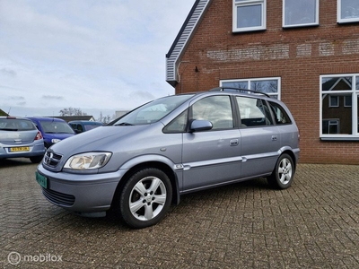 Opel Zafira 1.6-16V Elegance