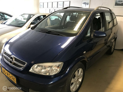 Opel Zafira 1.8-16V Maxx Cool